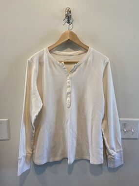 L.L. Bean Women's Waffle-Knit Henley size XL  white long sleeve thermal shirt